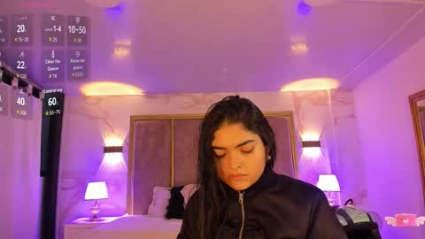     online show from November 2025 10:52:02 AM