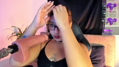 Snapshot of giselle_messydoll chatting on May 2026 08:15:02 PM Giselle online show from May 2026 08:15:02 PM