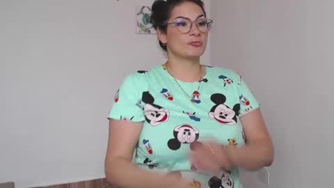 Snapshot of gisellecarter_ chatting on February 2025 09:43:01 PM Giselle online show from February 2025 09:43:01 PM