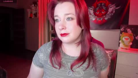 Snapshot of gitera_ chatting on September 2025 10:02:02 PM AlexaMillis online show from September 2025 10:02:02 PM