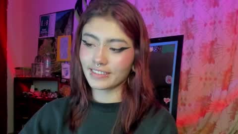 Giulietta online show from December 2024 12:50:01 AM