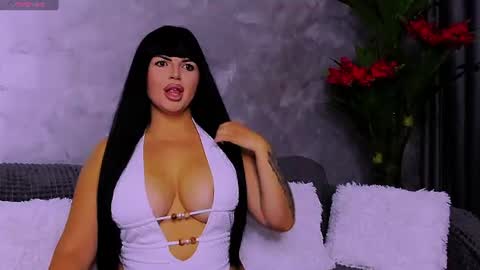 Giulia online show from July 2026 09:19:01 PM