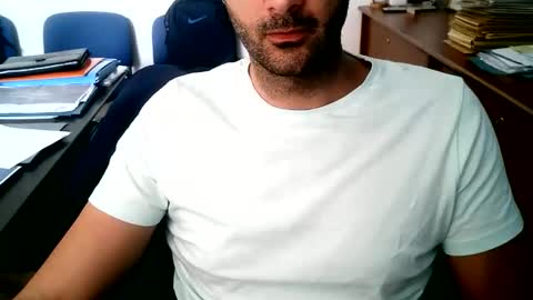 Snapshot of giuseppevai1 chatting on June 2026 01:21:02 PM giuseppevai1 online show from June 2026 01:21:02 PM