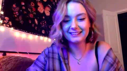 givemesweetdreams online show from January 2025 03:22:01 AM