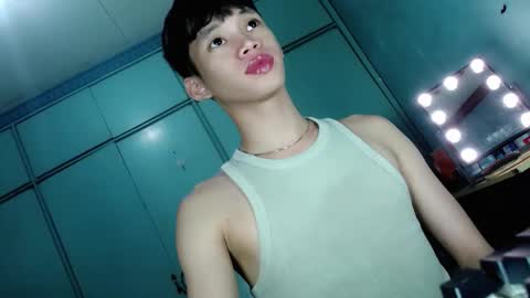 givemethrillx online show from April 2026 02:37:02 PM