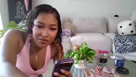 gizellegen online show from April 2026 03:06:01 PM