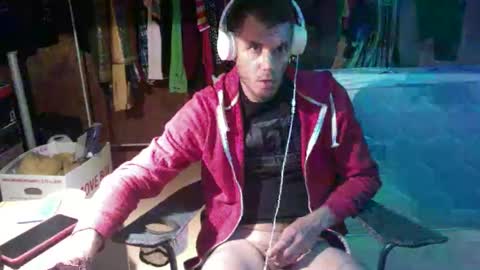 Snapshot of gizmomaster chatting on September 2025 06:19:01 PM dutch rave guy c2c dutch online show from September 2025 06:19:01 PM