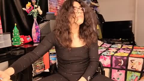 glaceon9 online show from January 2025 09:04:01 AM