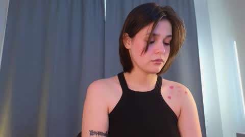 Michelle online show from September 2025 03:32:01 AM