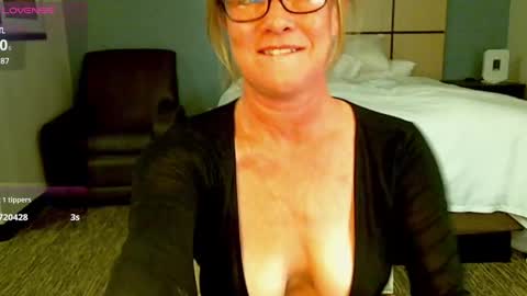 Gwendolyn online show from December 2024 03:32:01 AM