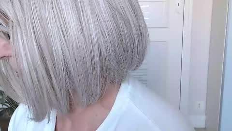 Snapshot of glan_do_line chatting on February 2025 02:04:02 PM Pauline online show from February 2025 02:04:02 PM