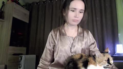 glassi online show from February 2025 07:54:01 PM