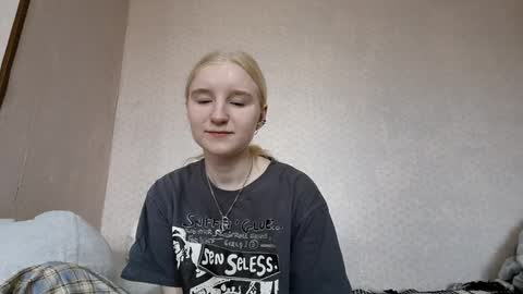 Laura online show from April 2026 07:09:01 AM