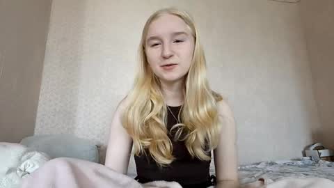 Laura online show from April 2026 06:05:01 AM