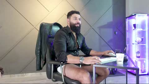 Snapshot of glennmasters chatting on December 2024 05:09:02 AM Matthew .. for short call me Matt online show from December 2024 05:09:02 AM