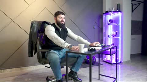 Snapshot of glennmasters chatting on December 2024 04:07:02 AM Matthew .. for short call me Matt online show from December 2024 04:07:02 AM