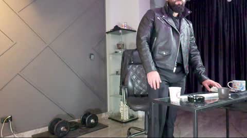 Snapshot of glennmasters chatting on December 2024 09:30:02 PM Matthew .. for short call me Matt online show from December 2024 09:30:02 PM