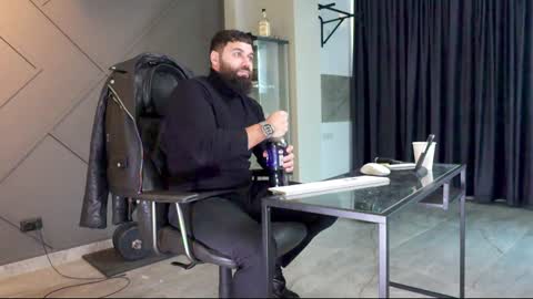 Snapshot of glennmasters chatting on January 2025 07:12:02 AM Matthew .. for short call me Matt online show from January 2025 07:12:02 AM