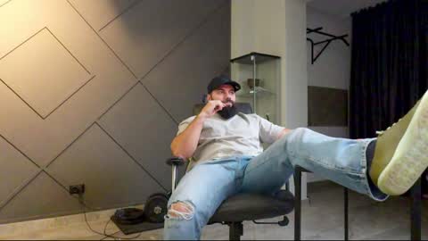 Snapshot of glennmasters chatting on January 2025 02:20:02 AM Matthew .. for short call me Matt online show from January 2025 02:20:02 AM