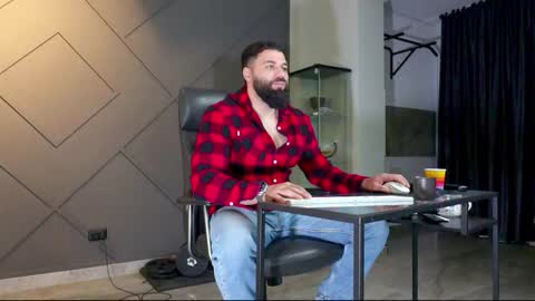 Snapshot of glennmasters chatting on February 2025 05:19:01 AM Matthew .. for short call me Matt online show from February 2025 05:19:01 AM