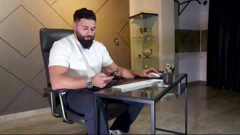 Snapshot of glennmasters chatting on February 2025 10:03:02 PM Matthew .. for short call me Matt online show from February 2025 10:03:02 PM