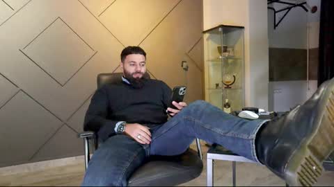 Snapshot of glennmasters chatting on February 2025 01:11:02 AM Matthew .. for short call me Matt online show from February 2025 01:11:02 AM