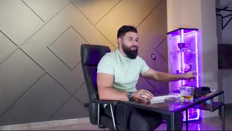 Snapshot of glennmasters chatting on February 2025 02:37:02 AM Matthew .. for short call me Matt online show from February 2025 02:37:02 AM