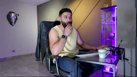 Snapshot of glennmasters chatting on March 2025 03:52:01 PM Matthew .. for short call me Matt online show from March 2025 03:52:01 PM