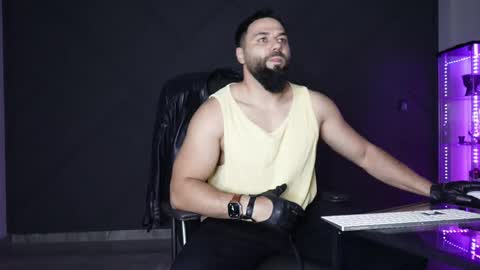 Matthew .. for short call me Matt online show from April 2026 04:33:01 PM