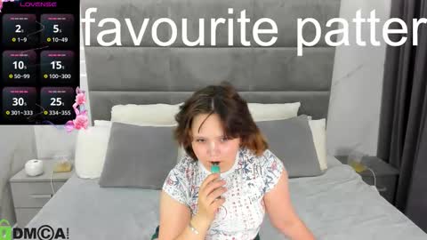 glimmer_goddesss online show from September 2025 08:16:02 AM