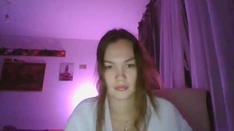 glitter_doll online show from January 2025 07:00:02 PM
