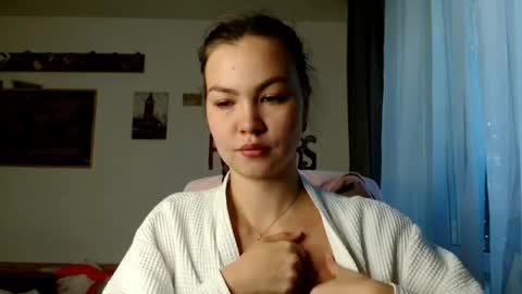 glitter_doll online show from September 2025 10:09:02 AM