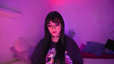 Mimi online show from April 2026 09:07:02 PM