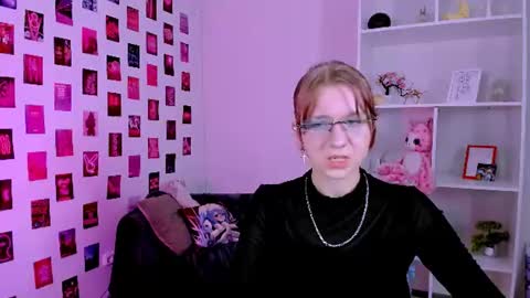 Snapshot of gloria_bubble chatting on June 2026 07:05:01 PM your dream online show from June 2026 07:05:01 PM