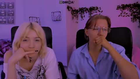 Snapshot of gloria_bubble chatting on June 2026 03:25:01 AM your dream online show from June 2026 03:25:01 AM