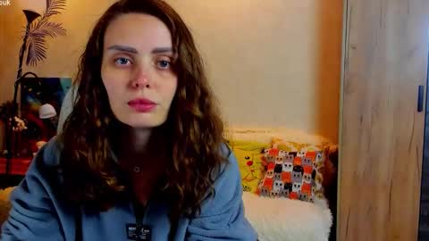 Snapshot of gloria_wood chatting on September 2025 05:40:02 PM Gloria Wood online show from September 2025 05:40:02 PM