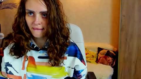 Snapshot of gloria_wood chatting on October 2025 08:48:02 PM Gloria Wood online show from October 2025 08:48:02 PM