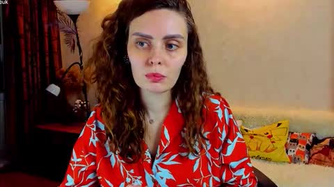 Gloria Wood online show from November 2025 06:32:01 PM