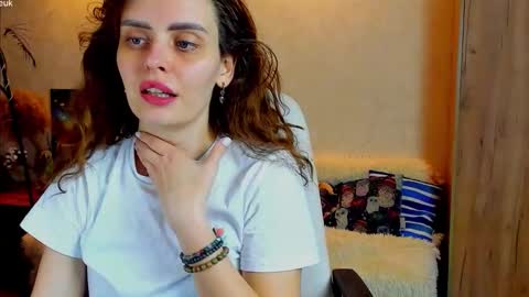 Gloria Wood online show from December 2025 04:58:01 PM