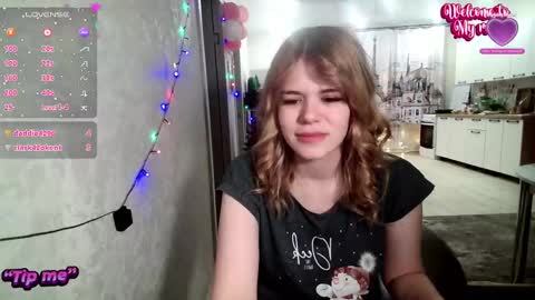 Snapshot of glossy_girl_1 chatting on January 2025 03:03:01 PM Roxy online show from January 2025 03:03:01 PM