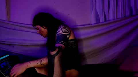 Snapshot of glow92 chatting on September 2025 11:43:02 AM Glow Goddess online show from September 2025 11:43:02 AM