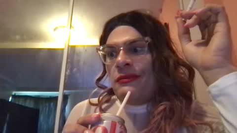 Snapshot of glow92 chatting on September 2025 03:46:01 PM Glow Goddess online show from September 2025 03:46:01 PM