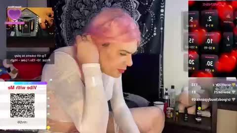 Snapshot of glow92 chatting on October 2025 08:48:01 AM Glow Goddess online show from October 2025 08:48:01 AM