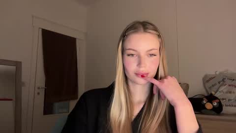 glow_angel online show from January 2025 08:43:02 PM