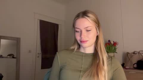 glow_angel online show from January 2025 06:28:01 PM