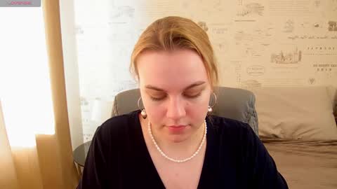 Snapshot of glow_margo chatting on June 2026 01:20:02 AM Margo online show from June 2026 01:20:02 AM