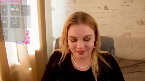 Snapshot of glow_margo chatting on June 2026 01:10:01 AM Margo online show from June 2026 01:10:01 AM