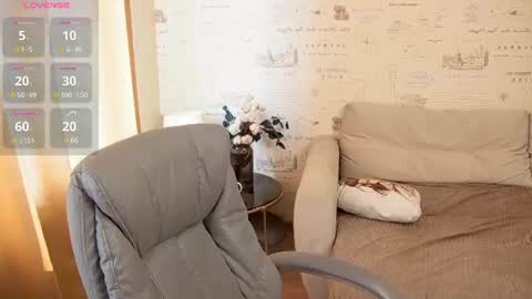Snapshot of glow_margo chatting on July 2026 01:58:33 AM Margo online show from July 2026 01:58:33 AM