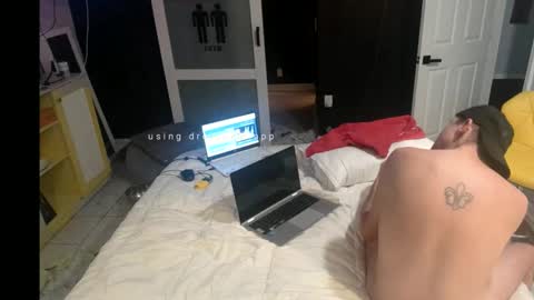 Snapshot of glutterslut1sub chatting on September 2025 06:42:02 PM glutterslut1sub online show from September 2025 06:42:02 PM