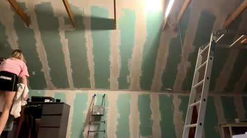 glyndabrierre online show from April 2026 06:09:02 PM